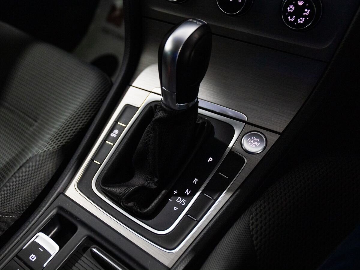 Volkswagen Golf 2014 - фото автомобиля