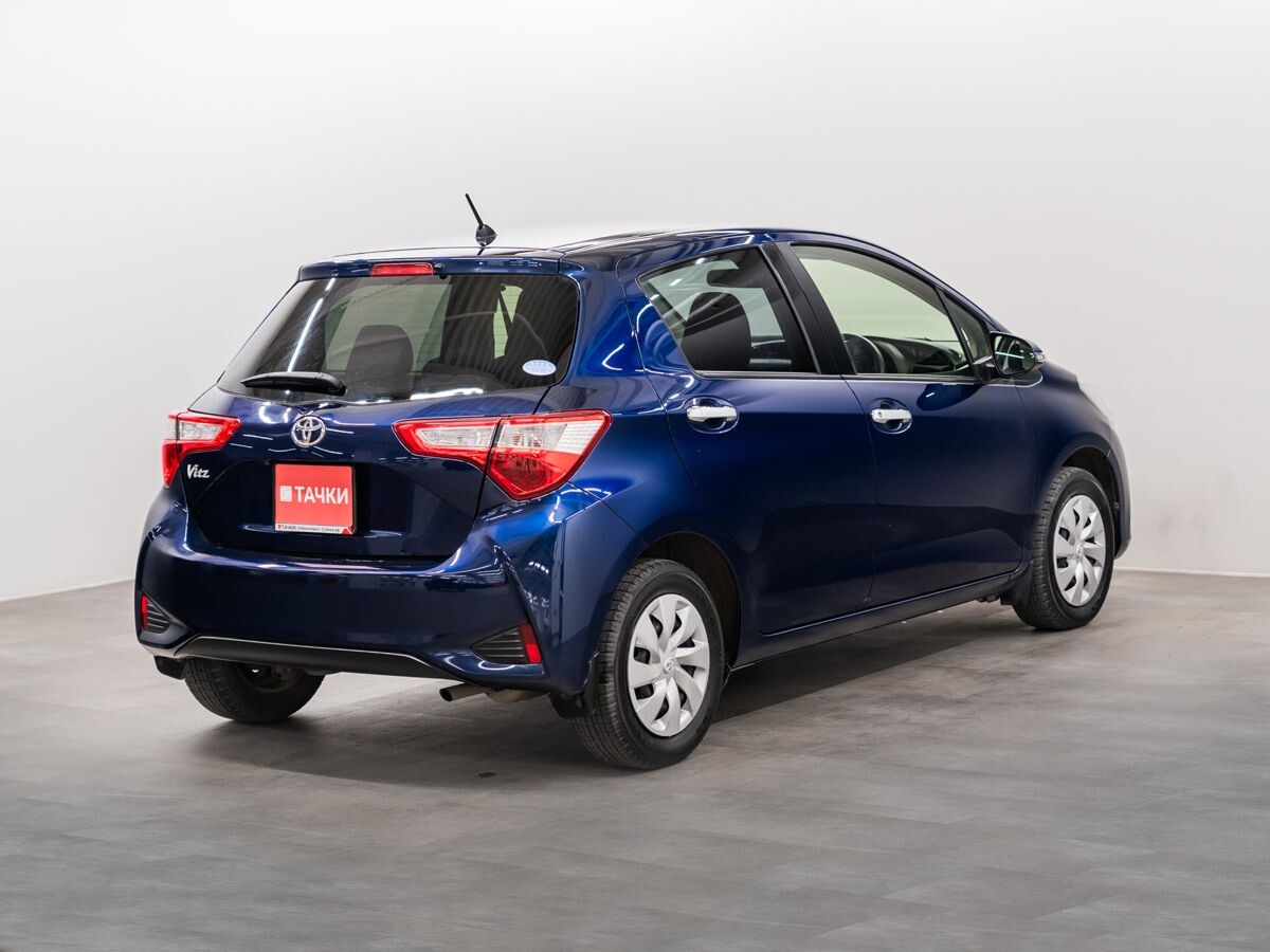 Toyota Vitz 2018 - фото автомобиля