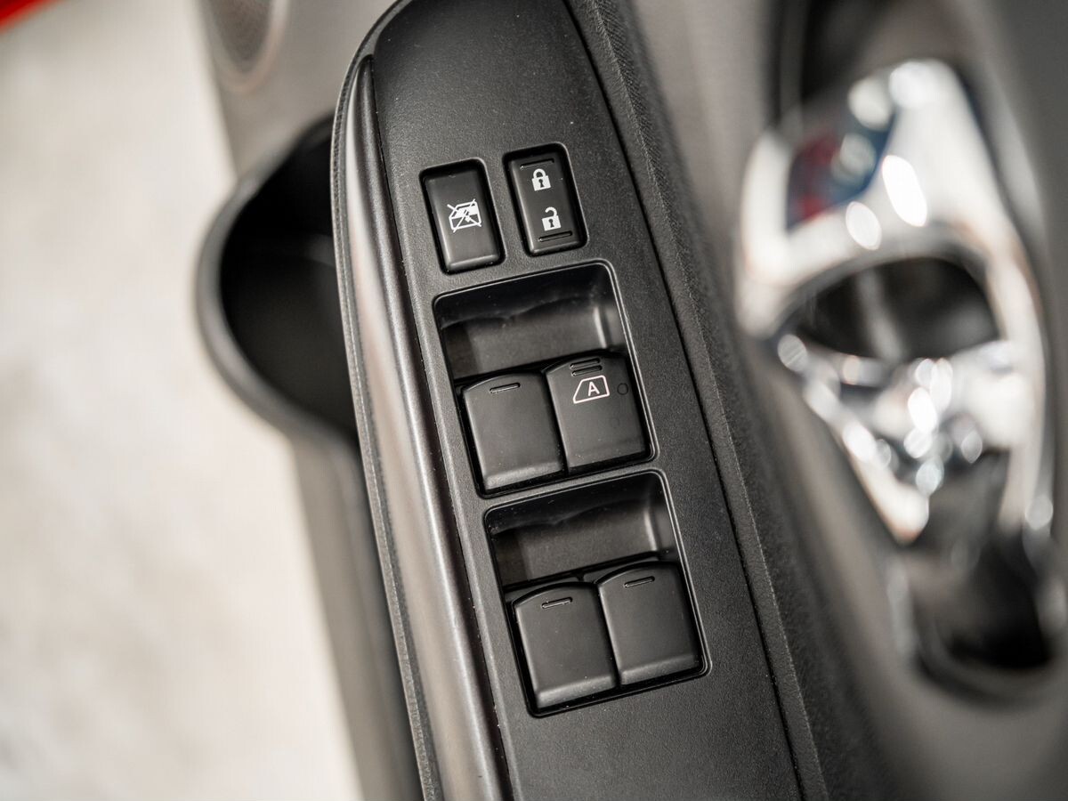 Nissan Note 2019 - фото автомобиля