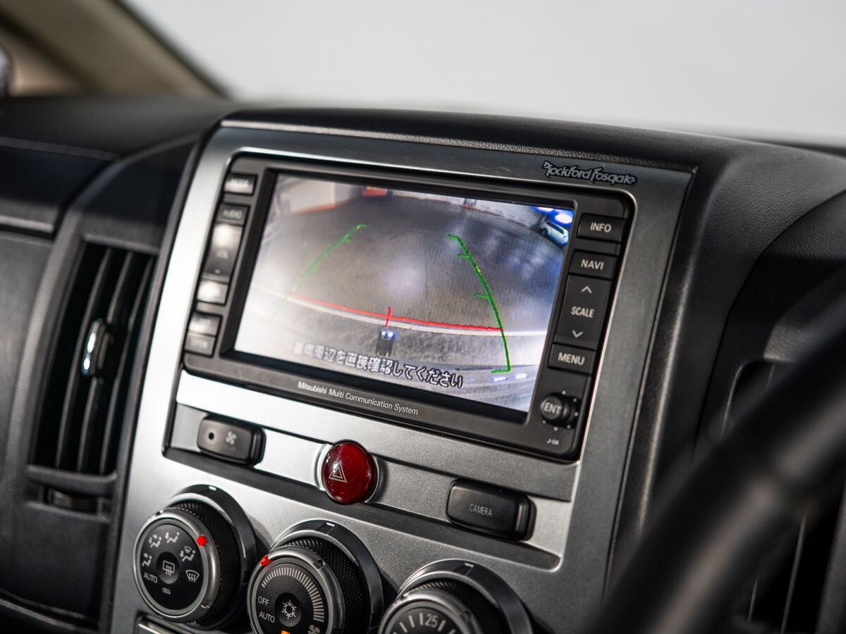 Mitsubishi Delica D:5 2009 - фото автомобиля