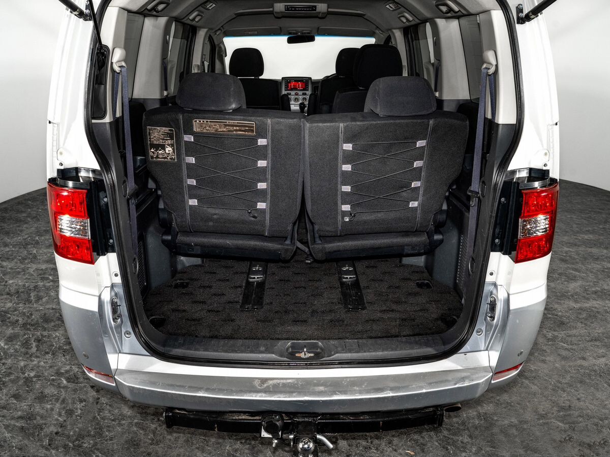Mitsubishi Delica D:5 2009 - фото автомобиля