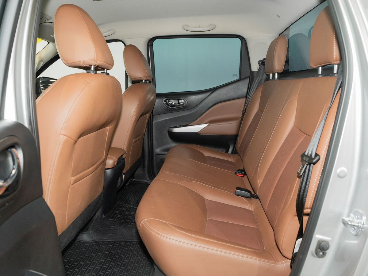 Dongfeng DF6 2022 - фото автомобиля