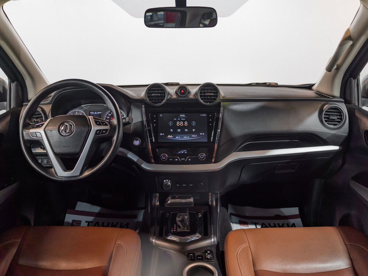 Dongfeng DF6 2022 - фото автомобиля