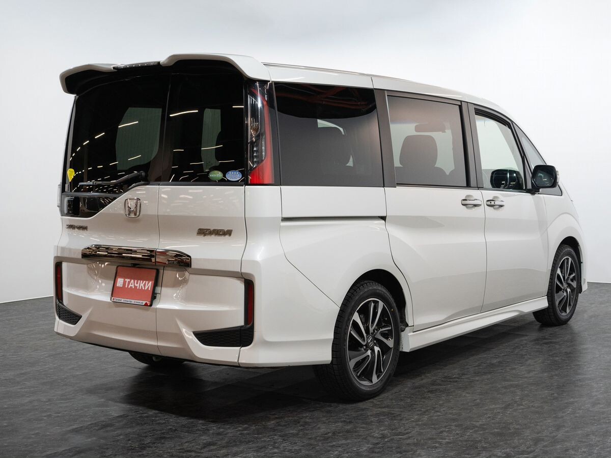 Honda Stepwgn 2015 - фото автомобиля