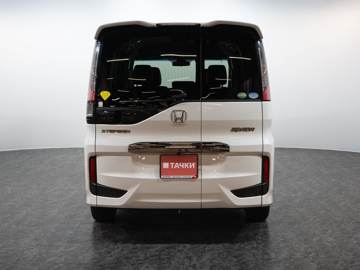 Honda Stepwgn 2015 - фото автомобиля