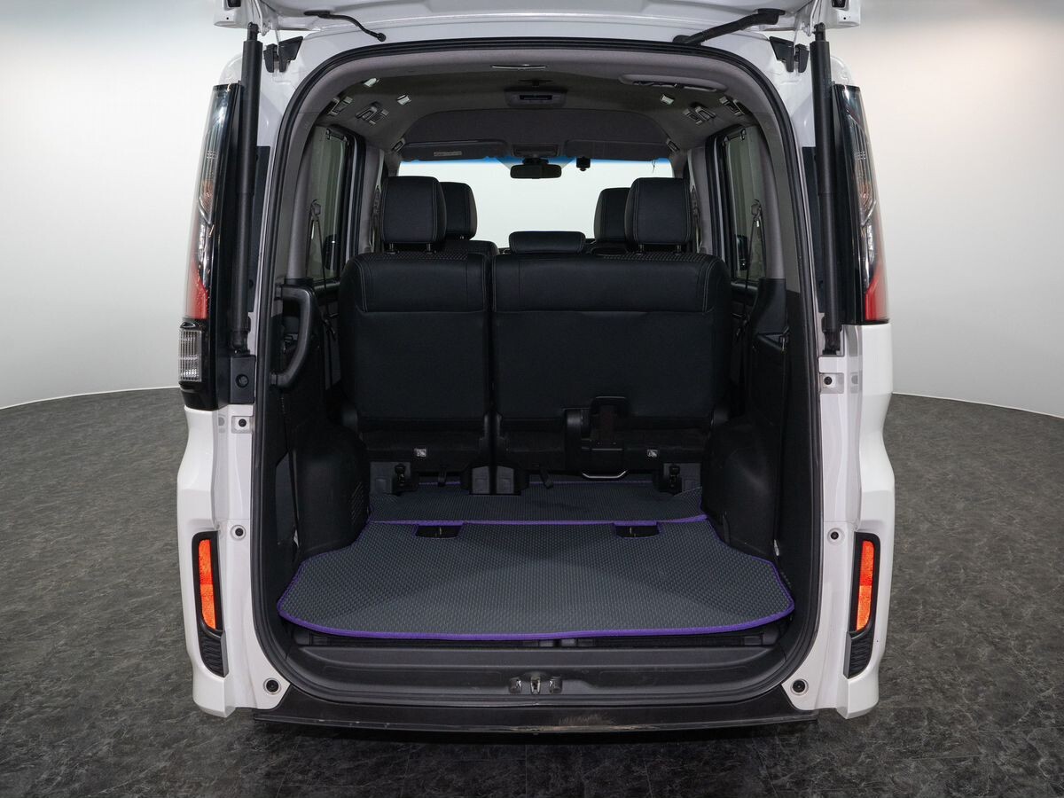 Honda Stepwgn 2015 - фото автомобиля