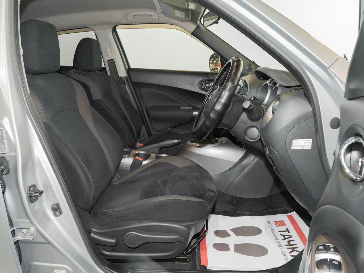Nissan Juke 2011 - фото автомобиля