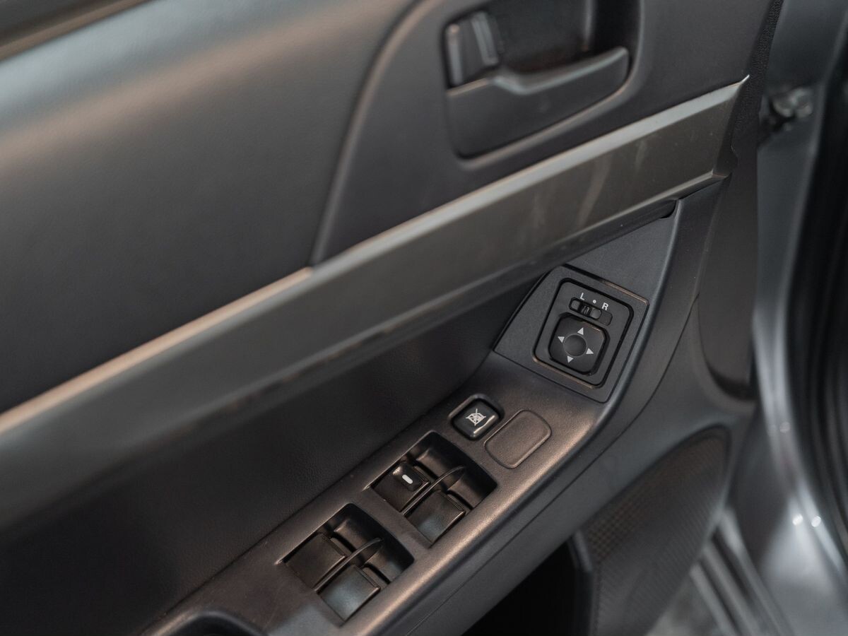 Mitsubishi Lancer 2013 - фото автомобиля