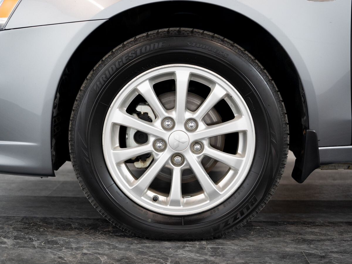 Mitsubishi Lancer 2013 - фото автомобиля