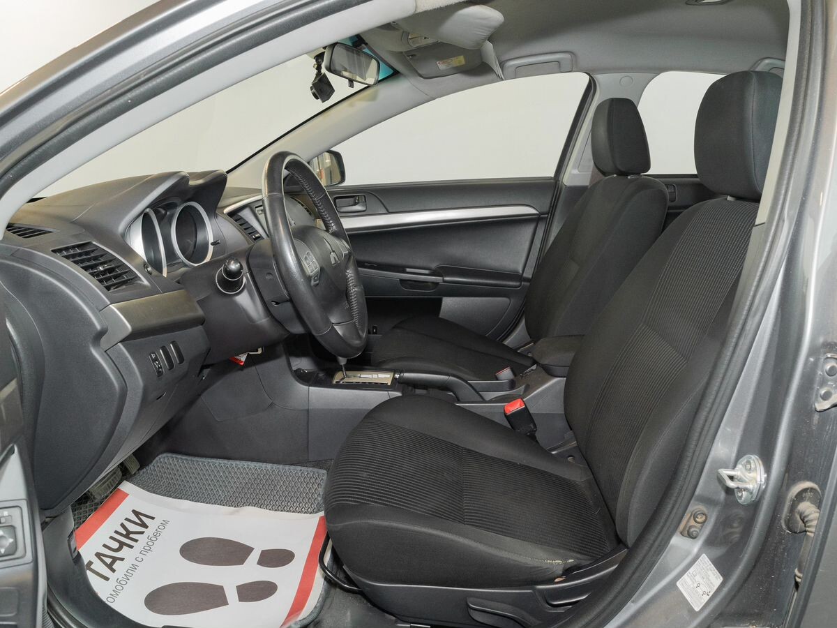 Mitsubishi Lancer 2013 - фото автомобиля