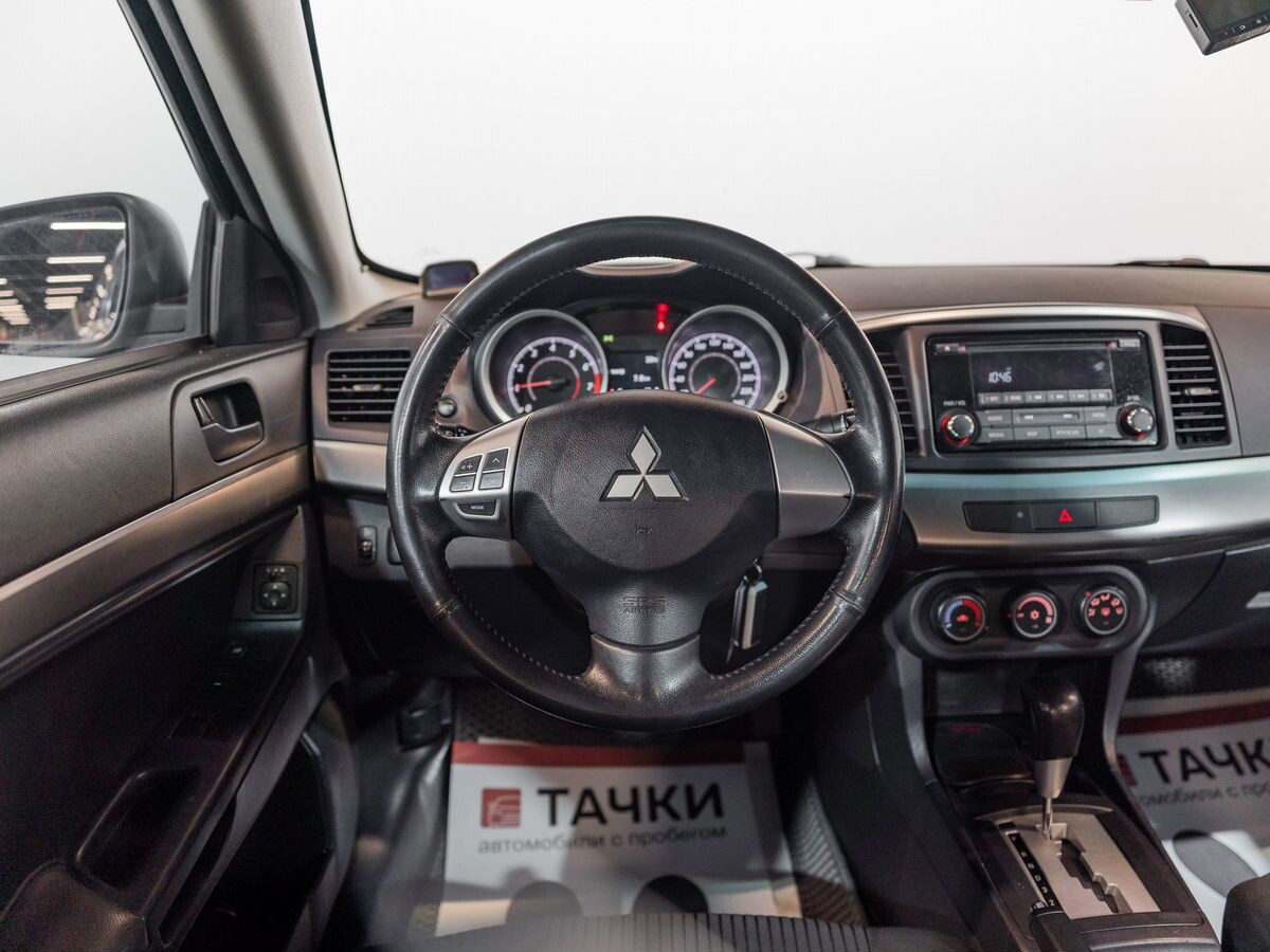 Mitsubishi Lancer 2013 - фото автомобиля
