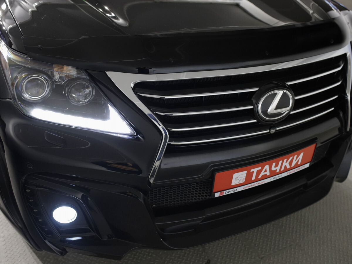 Lexus LX 2010 - фото автомобиля