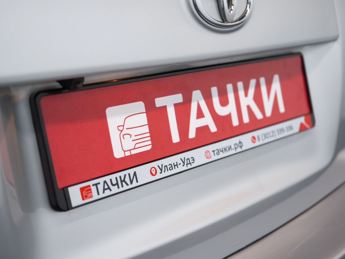 Toyota Ist 2013 - фото автомобиля