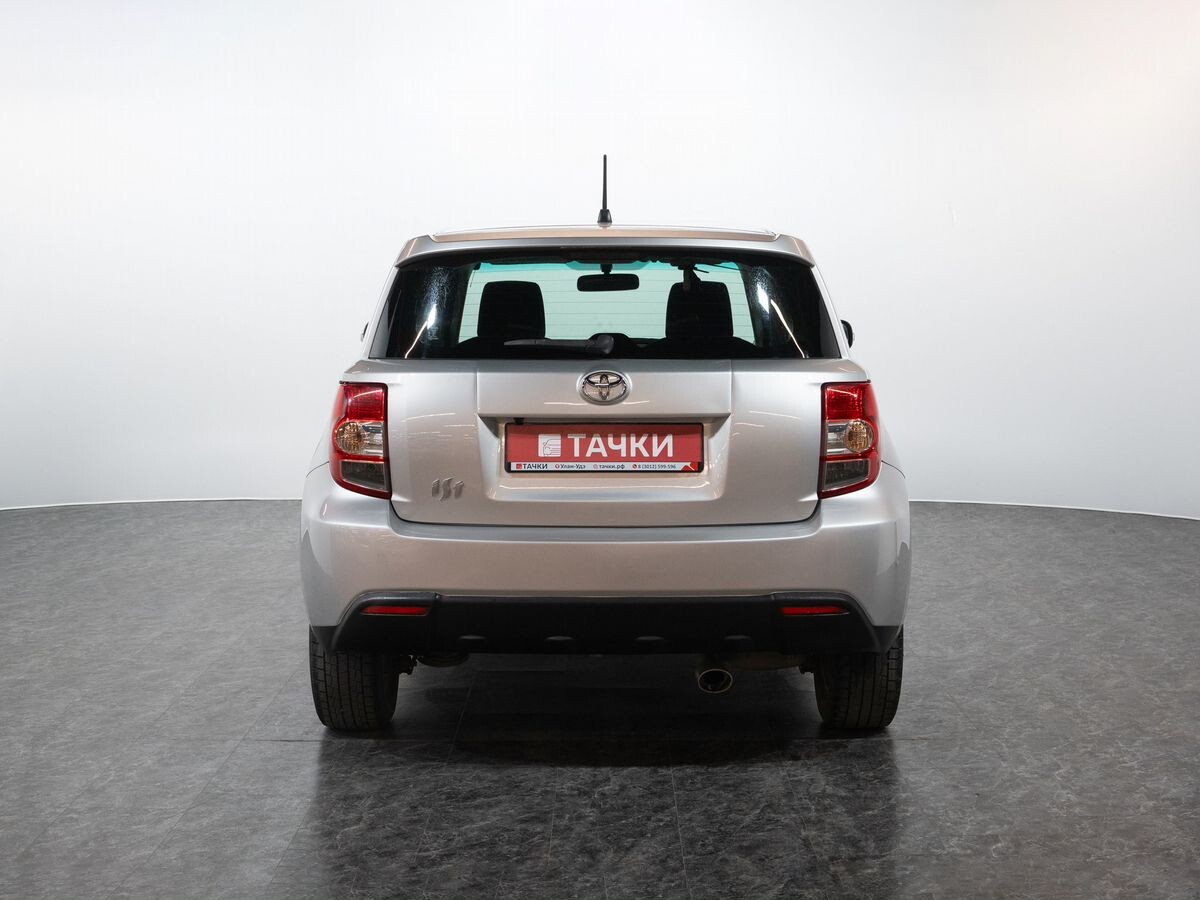 Toyota Ist 2013 - фото автомобиля