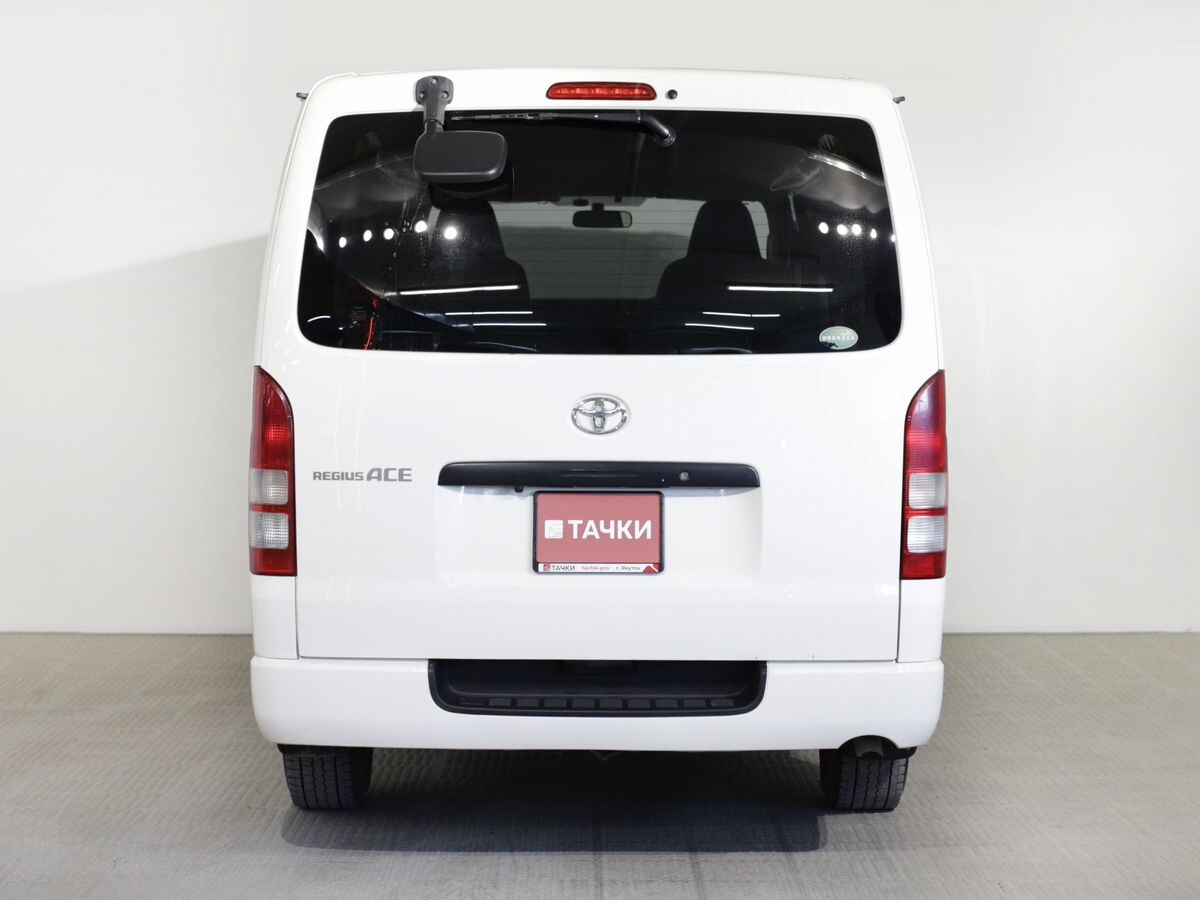 Toyota RegiusAce 2017 - фото автомобиля