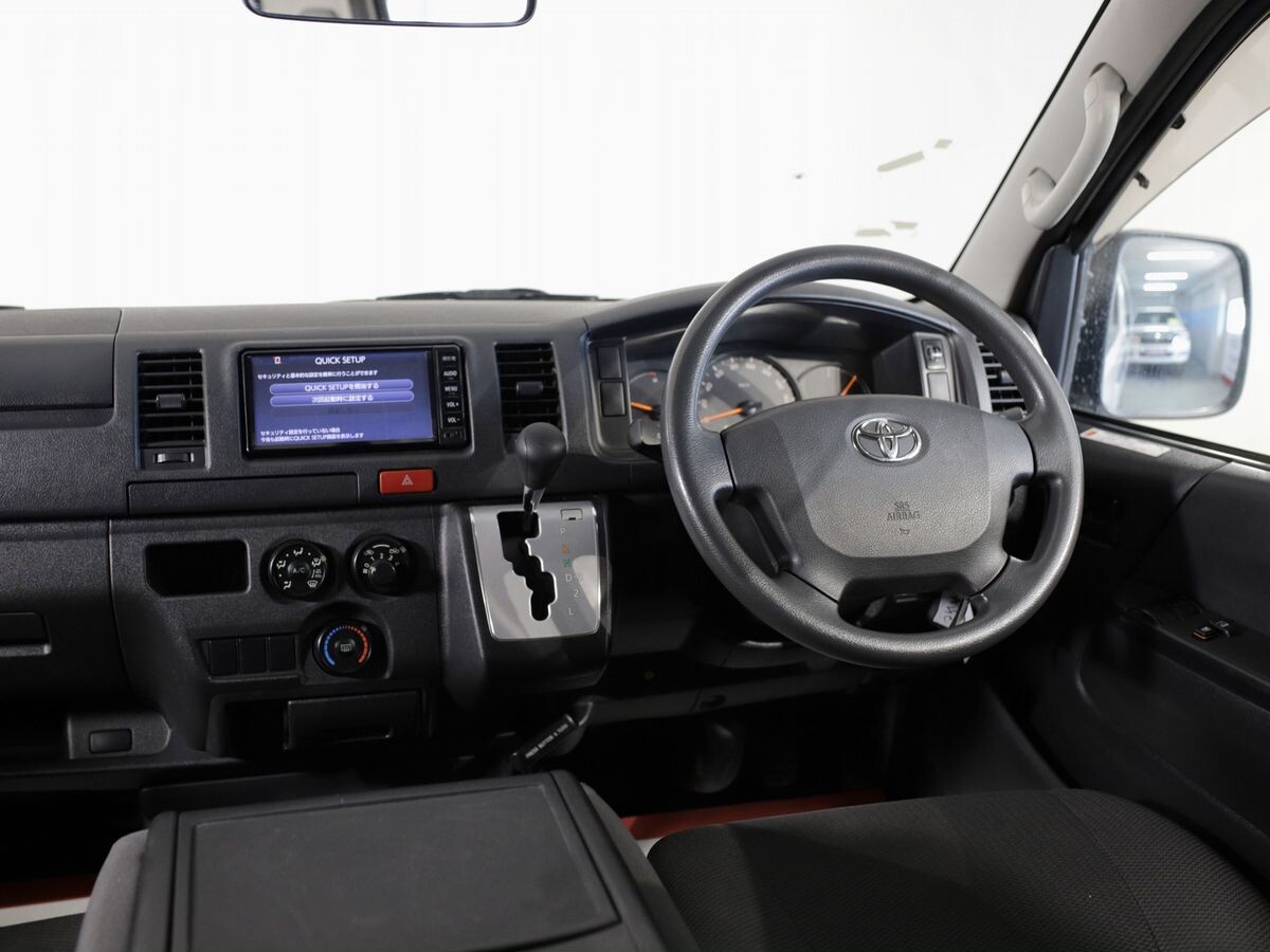 Toyota RegiusAce 2017 - фото автомобиля