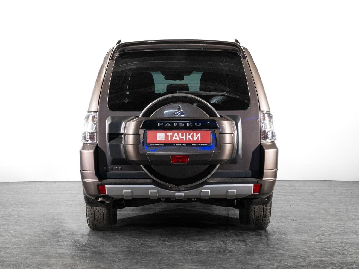 Mitsubishi Pajero 2012 - фото автомобиля