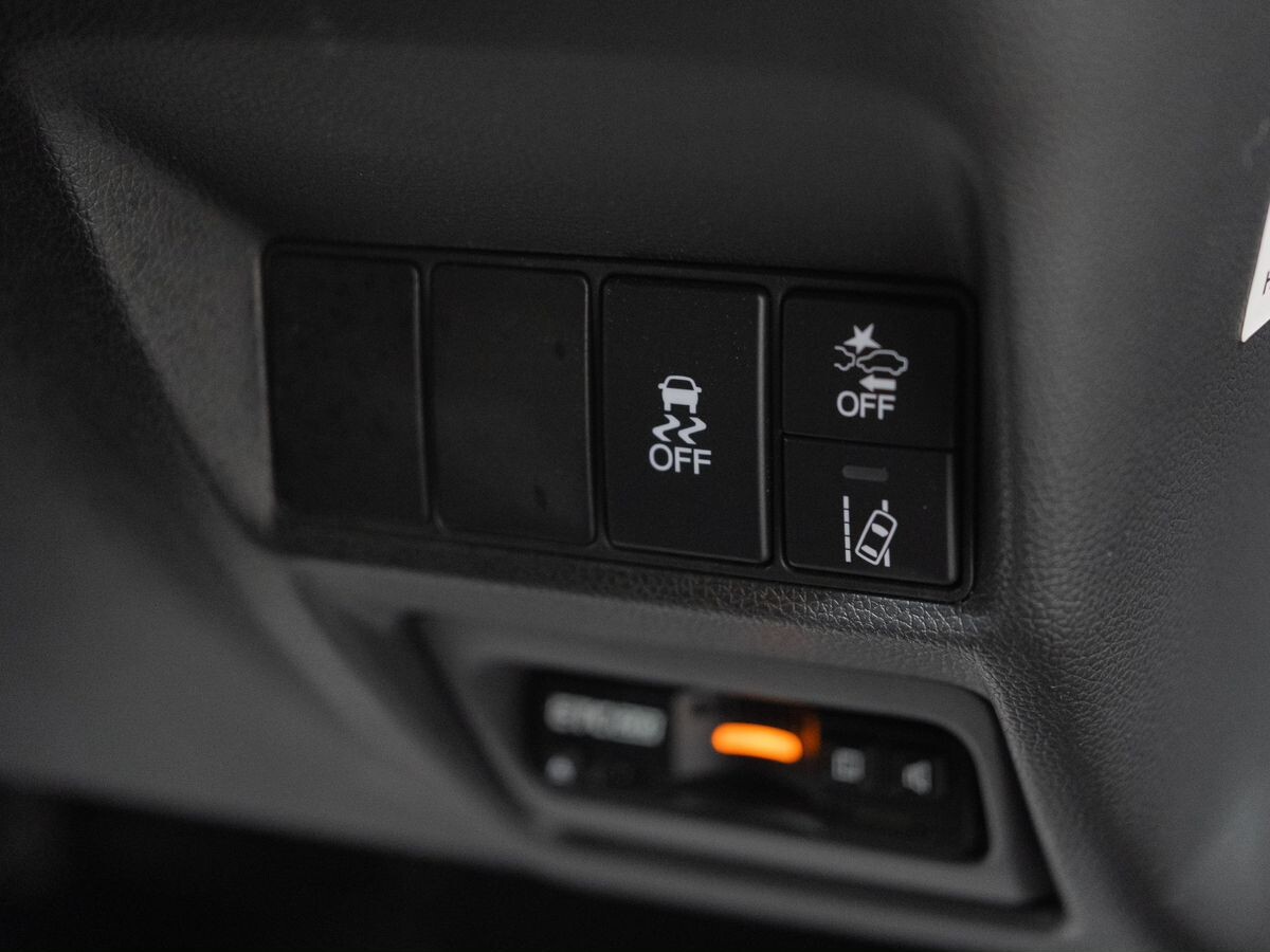 Honda Stepwgn 2021 - фото автомобиля