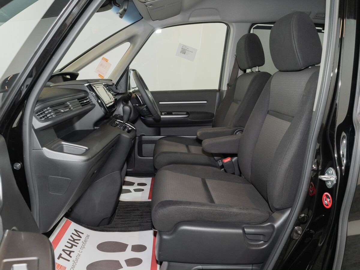 Honda Stepwgn 2021 - фото автомобиля