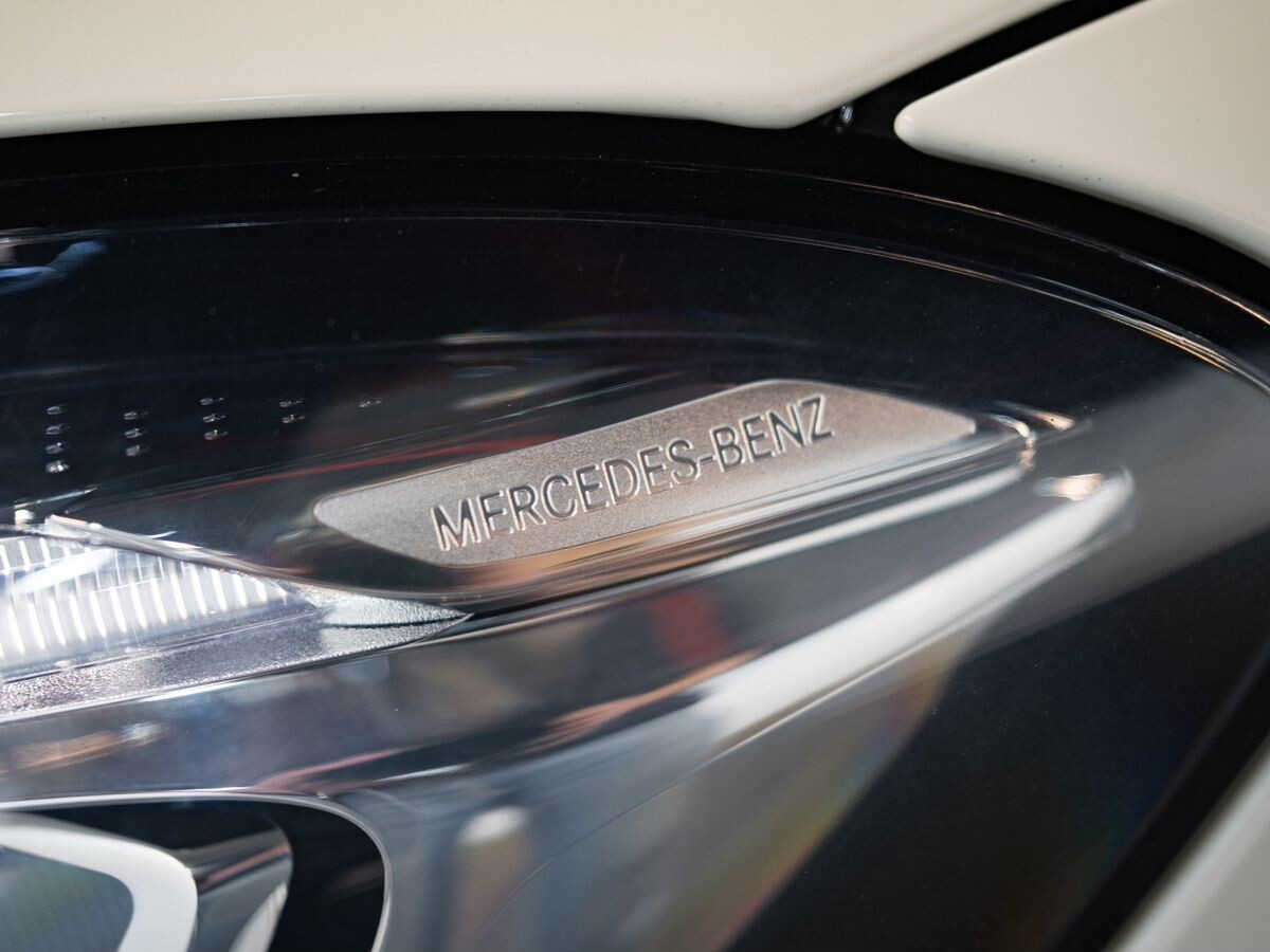 Mercedes-Benz GLA 2017 - фото автомобиля