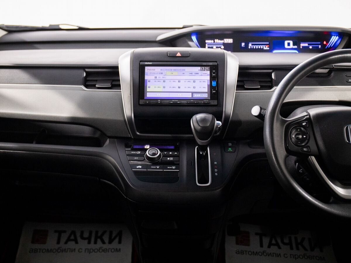 Honda Freed 2017 - фото автомобиля