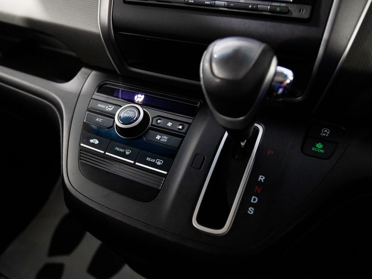 Honda Freed 2017 - фото автомобиля