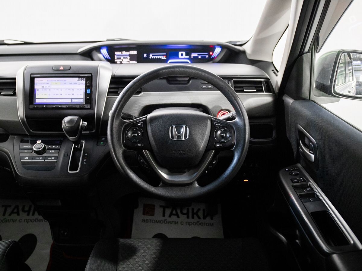 Honda Freed 2017 - фото автомобиля