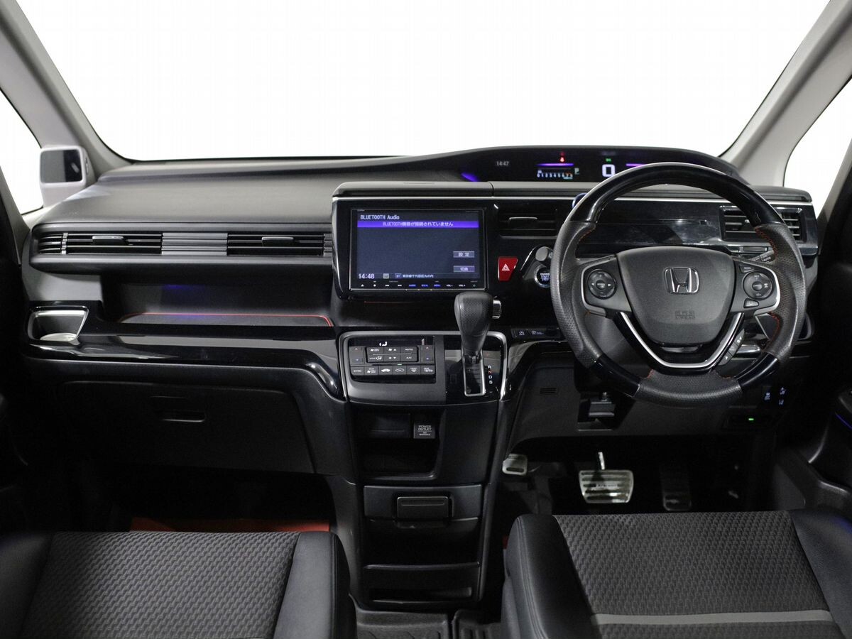 Honda Stepwgn 2016 - фото автомобиля