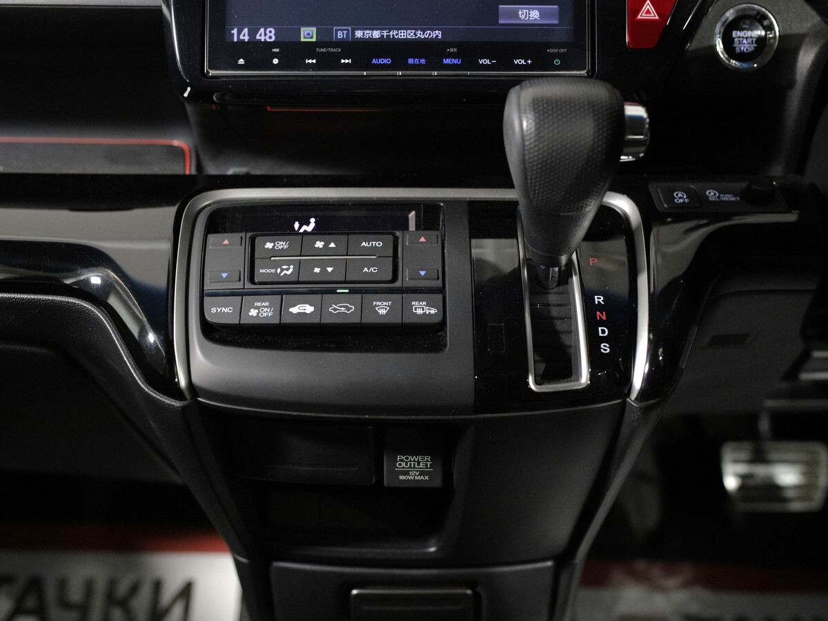 Honda Stepwgn 2016 - фото автомобиля