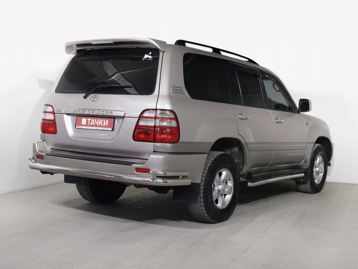 Toyota Land Cruiser 2002 - фото автомобиля