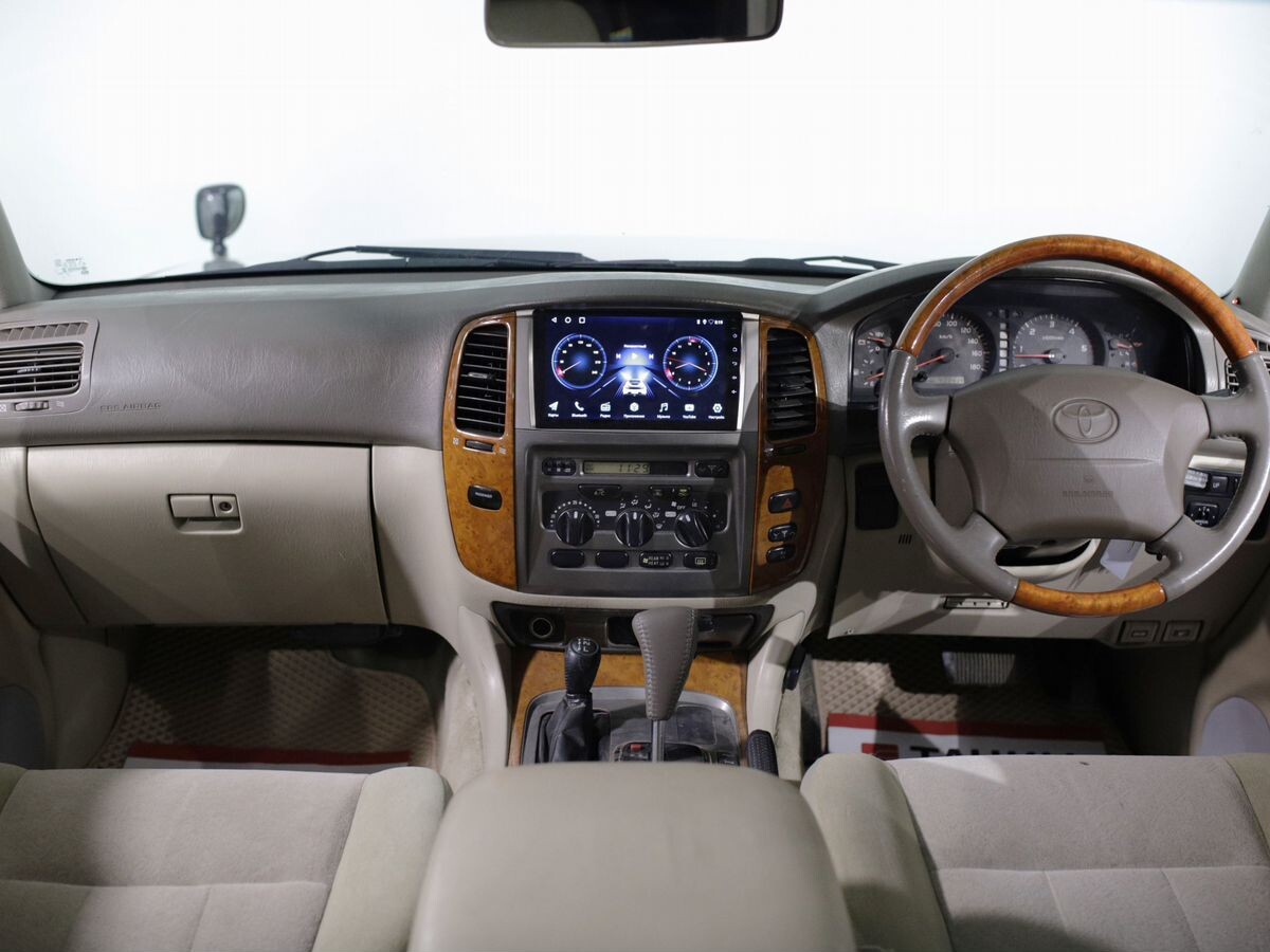 Toyota Land Cruiser 2002 - фото автомобиля