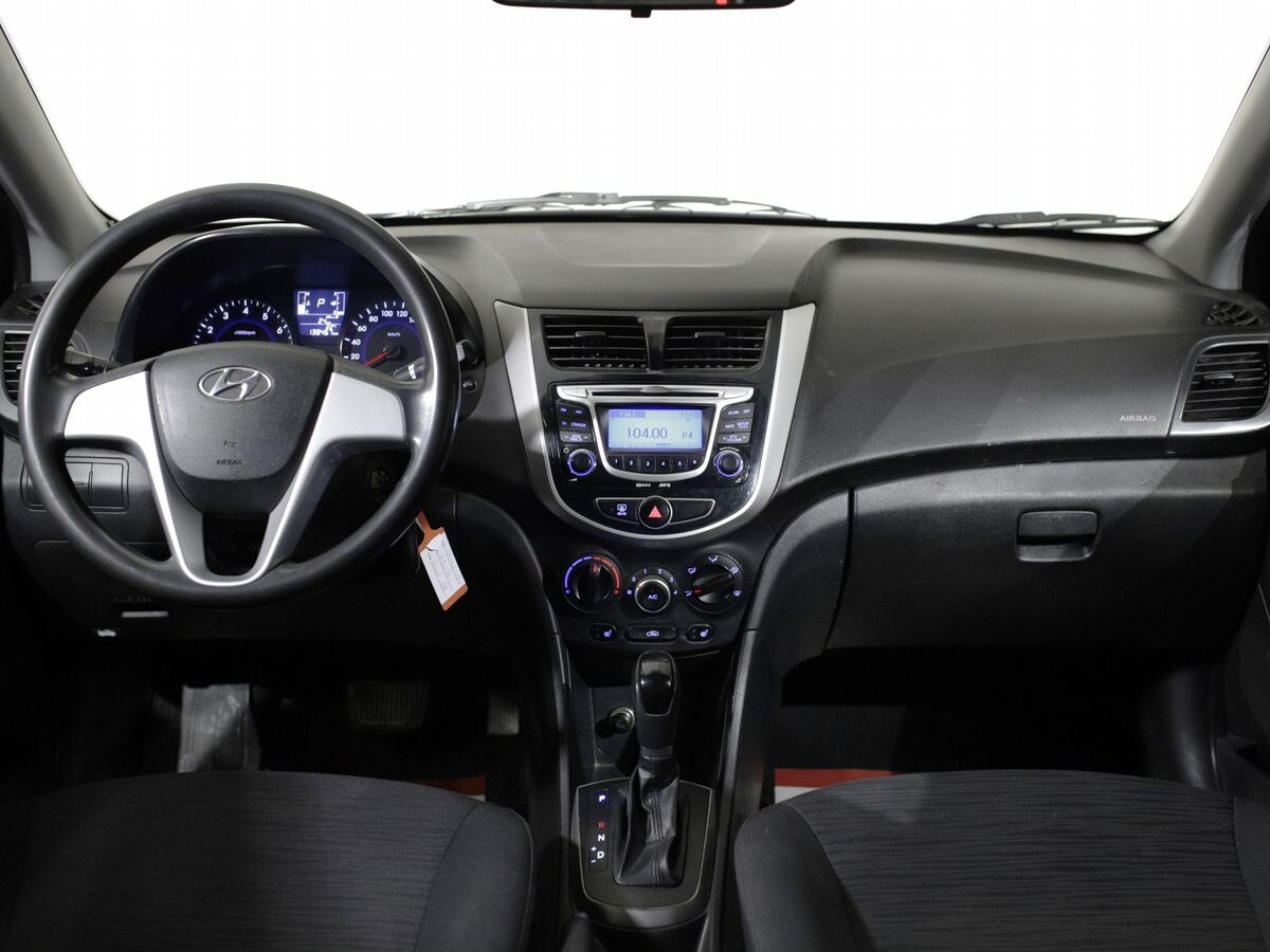 Hyundai Solaris 2016 - фото автомобиля