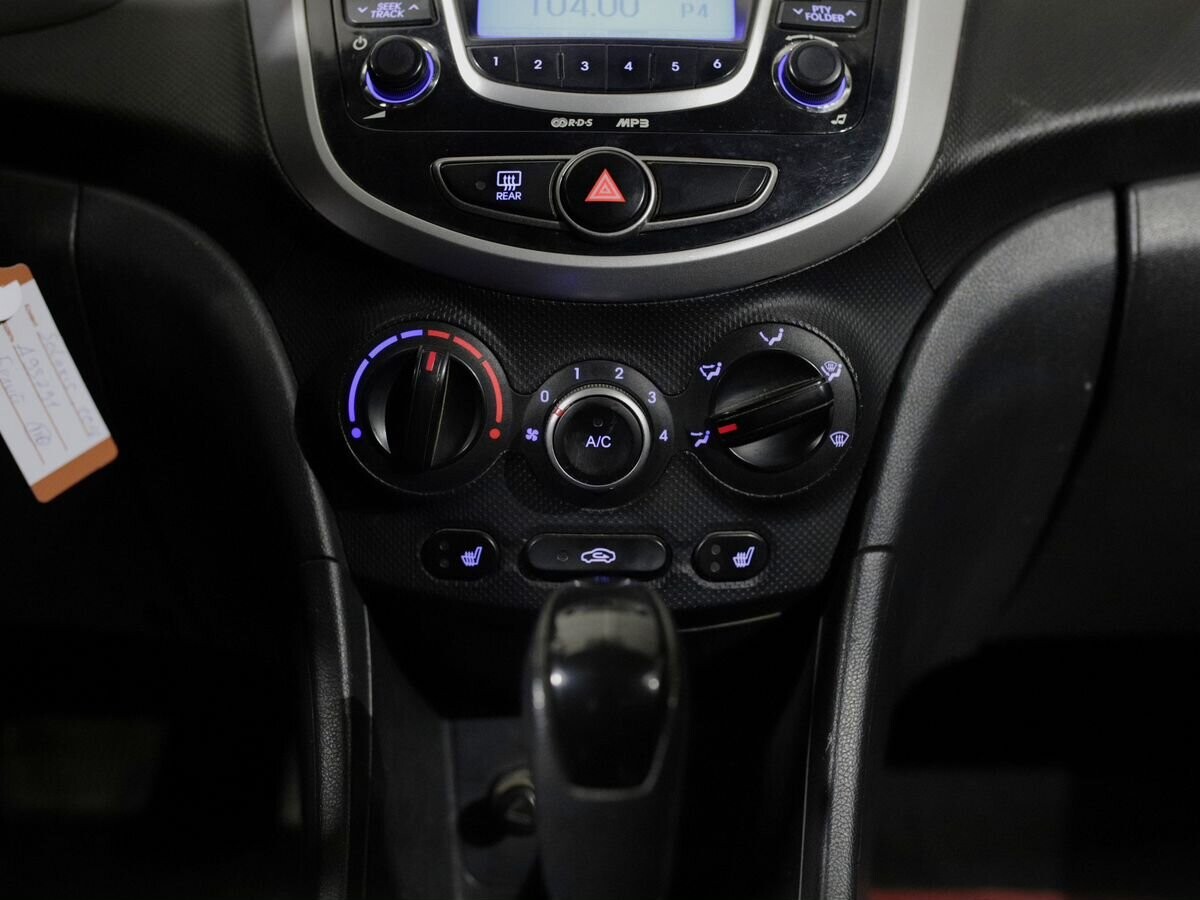 Hyundai Solaris 2016 - фото автомобиля