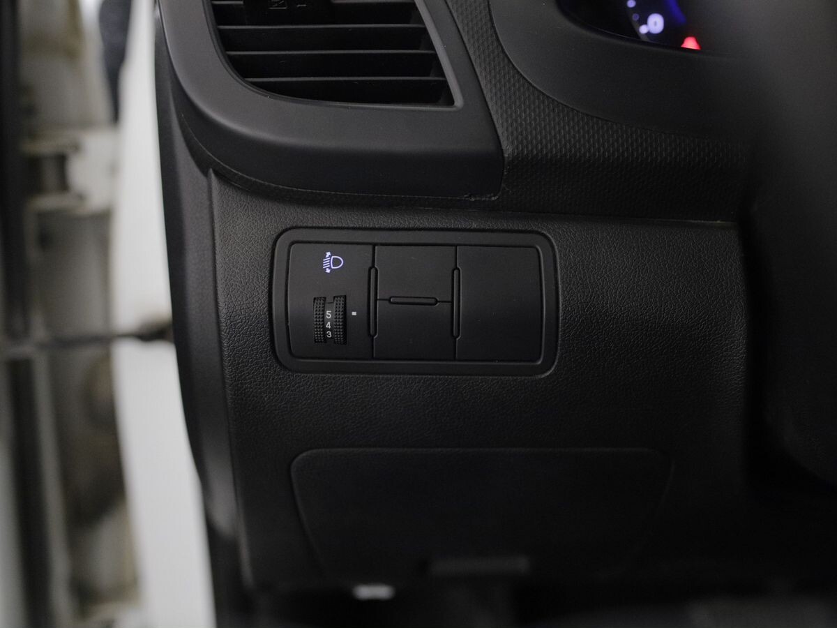 Hyundai Solaris 2016 - фото автомобиля