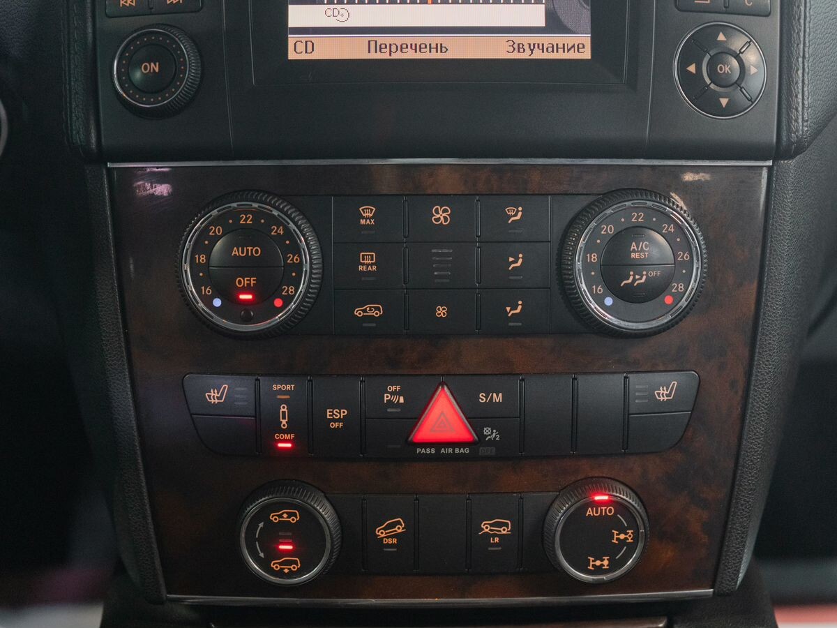 Mercedes-Benz GL-Класс 2010 - фото автомобиля