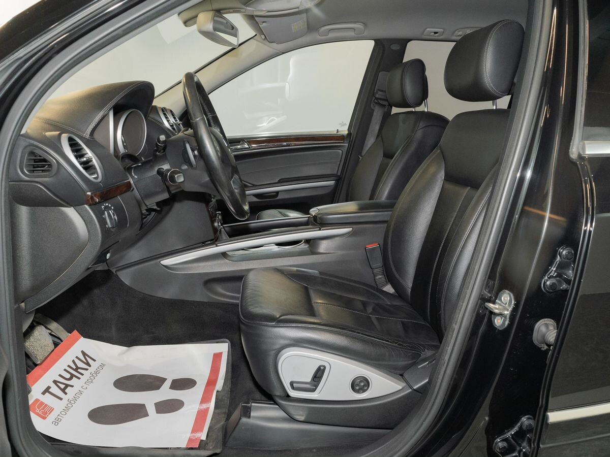 Mercedes-Benz GL-Класс 2010 - фото автомобиля