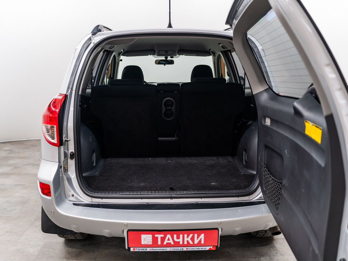 Toyota RAV4 2006 - фото автомобиля