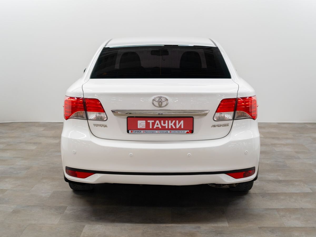 Toyota Avensis 2012 - фото автомобиля