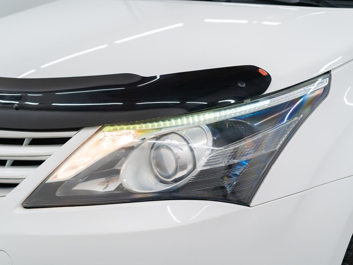 Toyota Avensis 2012 - фото автомобиля