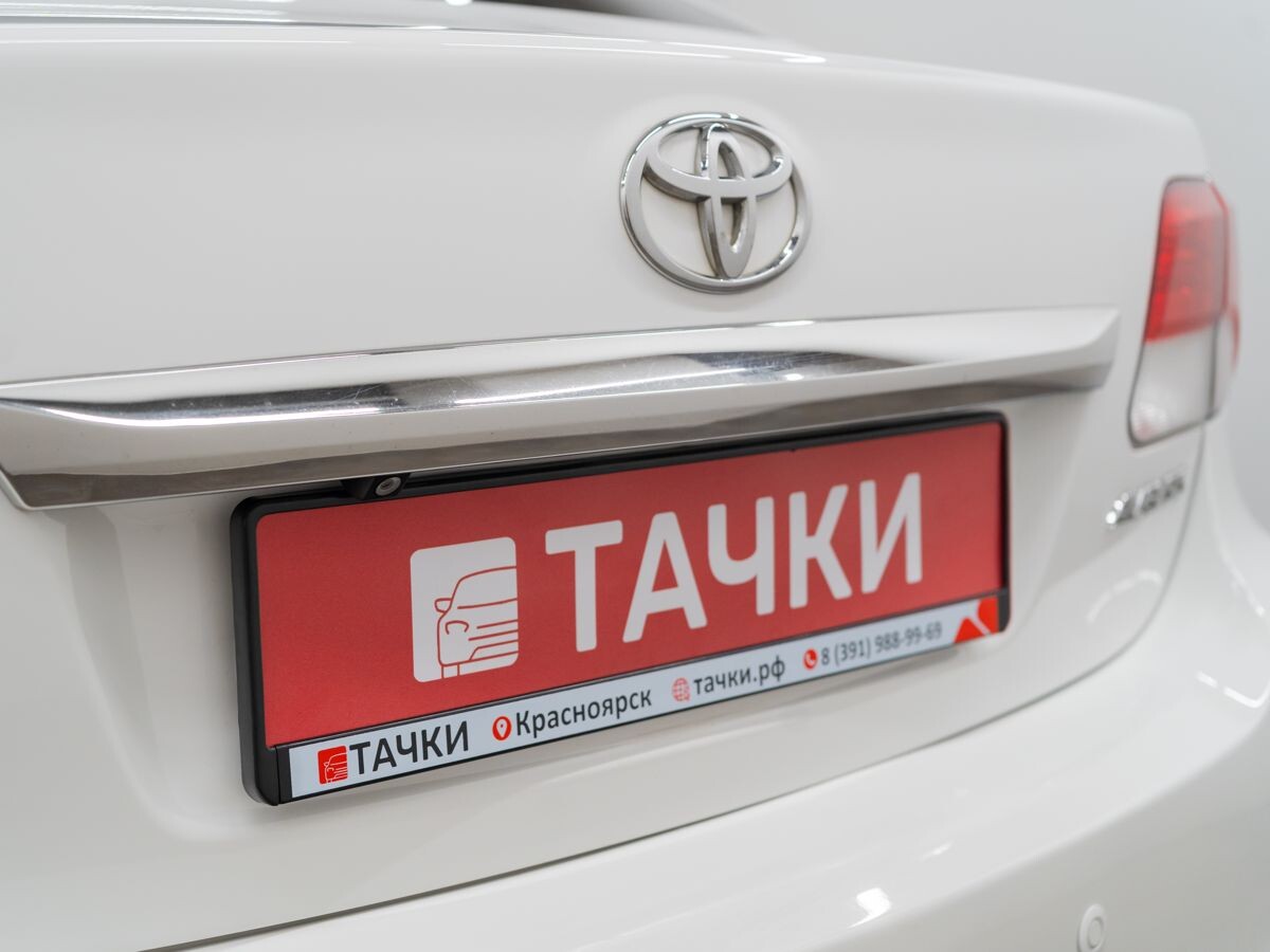 Toyota Avensis 2012 - фото автомобиля