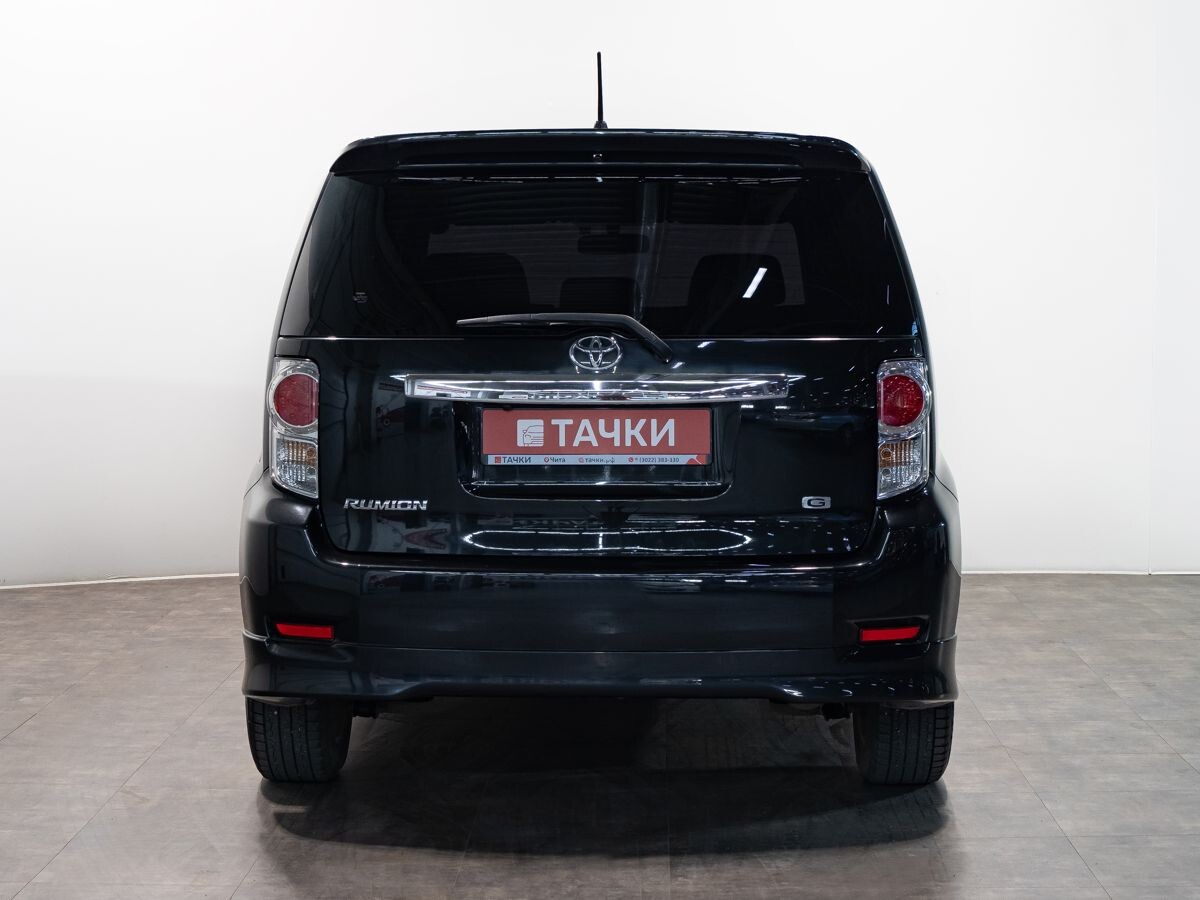 Toyota Corolla Rumion 2013 - фото автомобиля