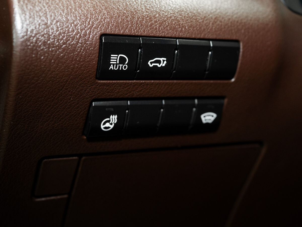 Lexus RX 2017 - фото автомобиля