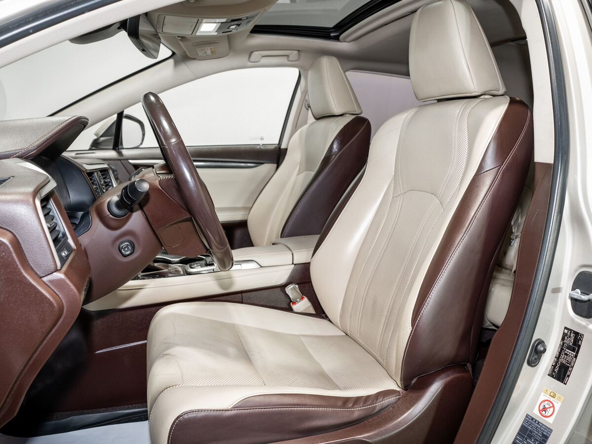 Lexus RX 2017 - фото автомобиля