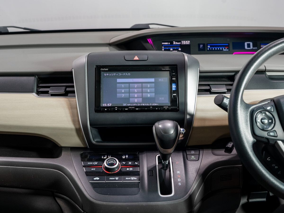 Honda Freed 2017 - фото автомобиля