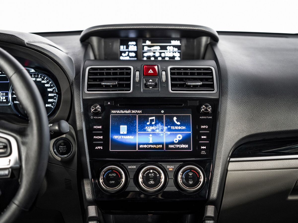 Subaru Forester 2017 - фото автомобиля