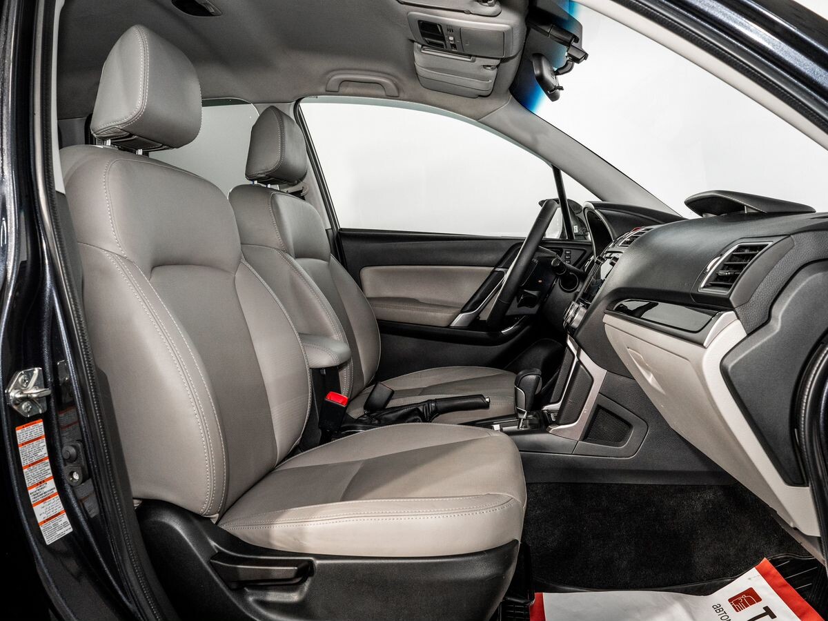 Subaru Forester 2017 - фото автомобиля