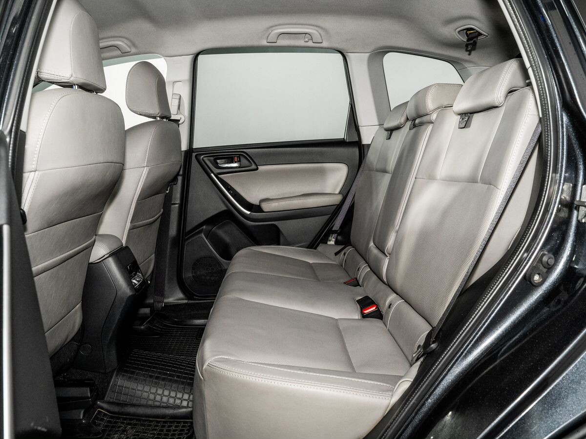 Subaru Forester 2017 - фото автомобиля