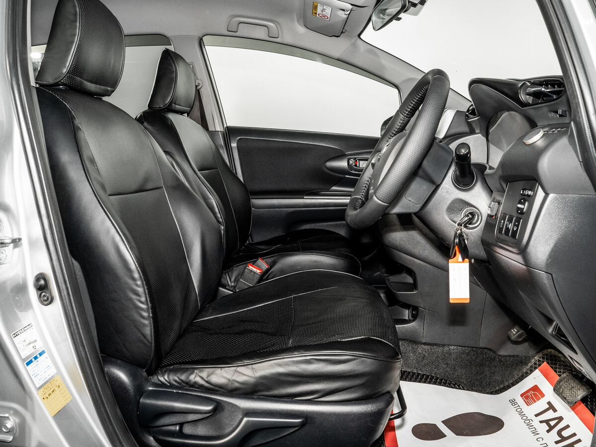 Toyota Wish 2016 - фото автомобиля