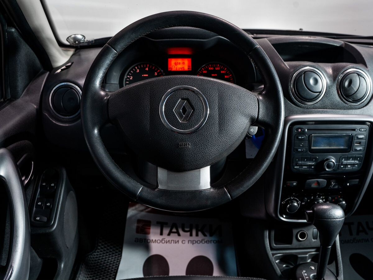 Renault Duster 2012 - фото автомобиля