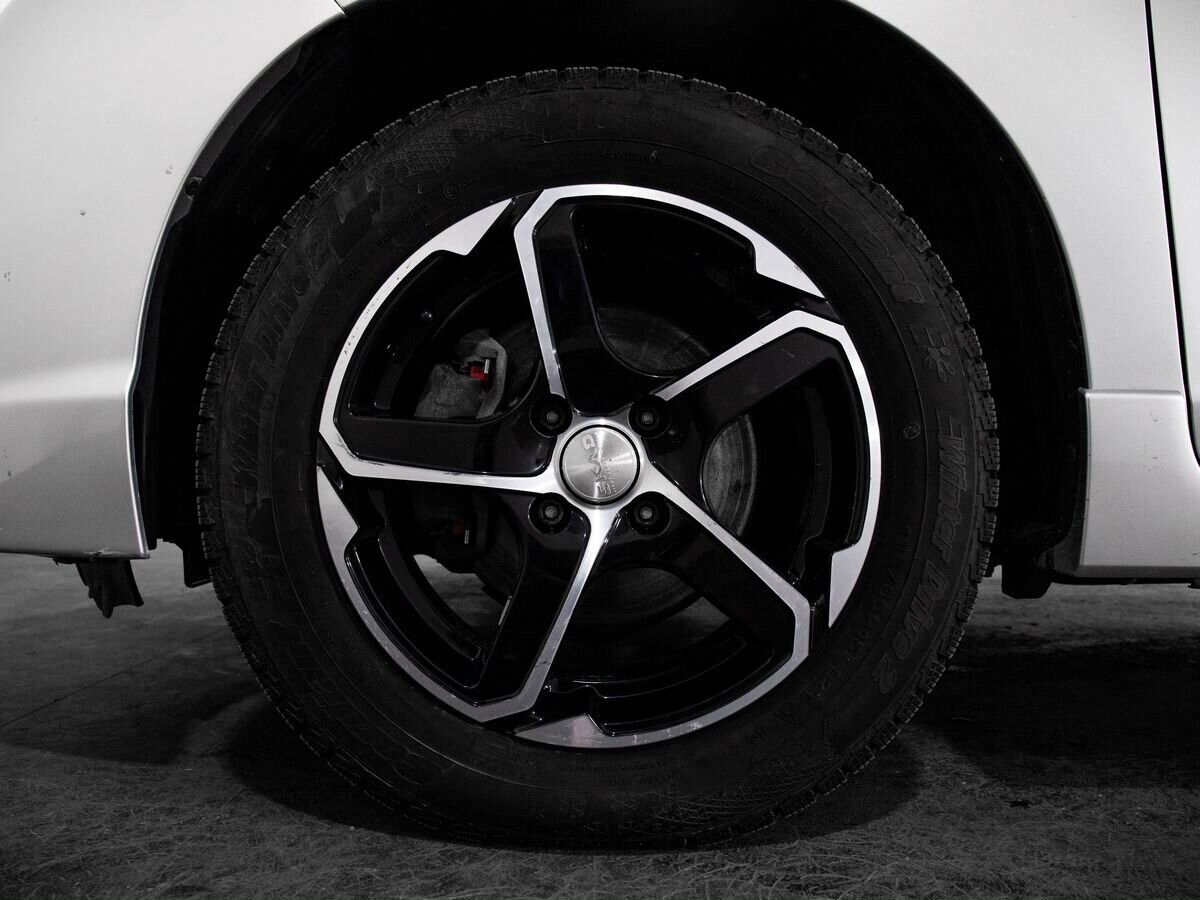 Honda Shuttle 2016 - фото автомобиля